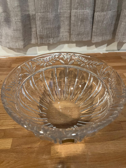 Noritake Crystal Bowl – Made in Germany | Vintage Pressed Cut Glass Centerpiece, Leaf & Ribbed Pattern