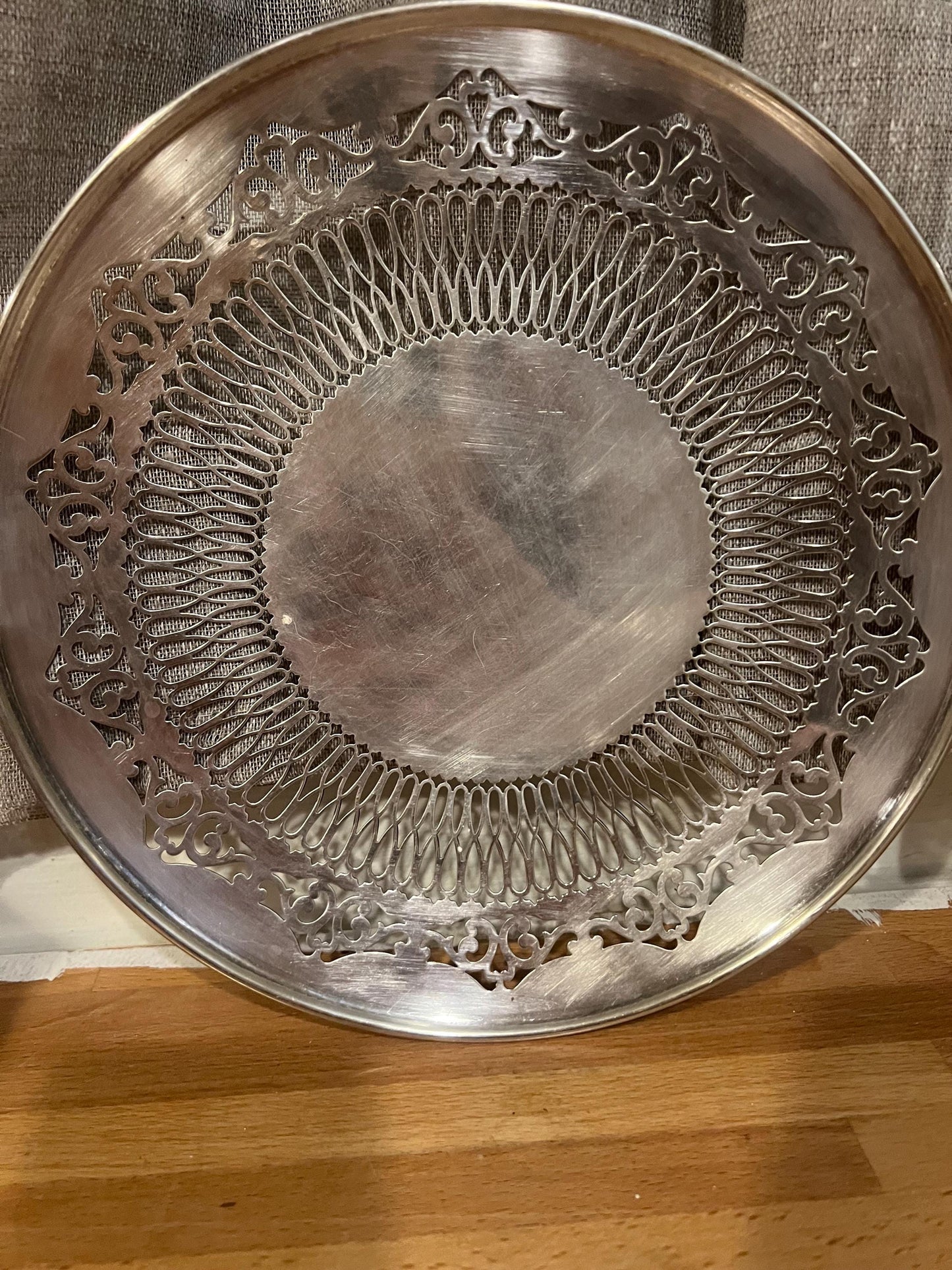 Viners of Sheffield Silverplate Pierced Tray
