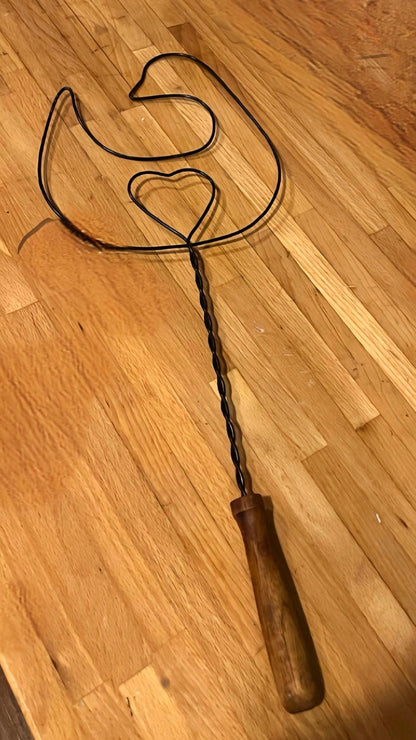 Antique Wire Rug Beater | Dove & Heart