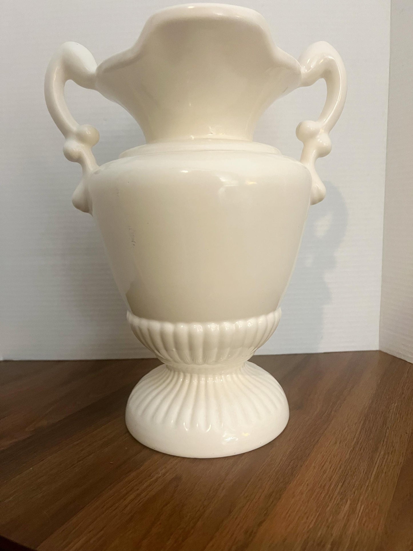 Large Royal Haeger Ivory Glazed Urn Vase